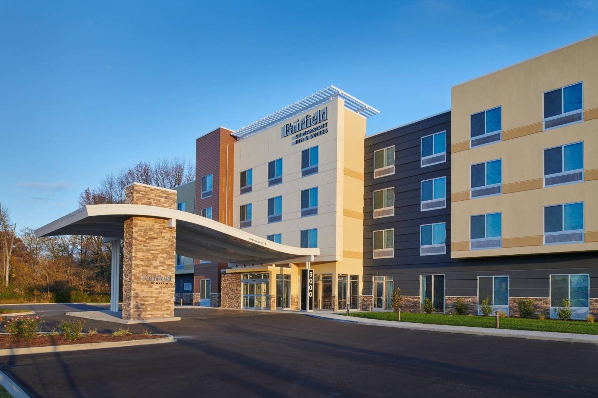 Fairfield Inn & Suites By Marriott Louisville Jeffersonville Exterior photo
